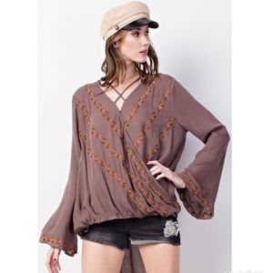 $ FIRM 🌷Embroidered Hi-Lo Cross Front Tunic